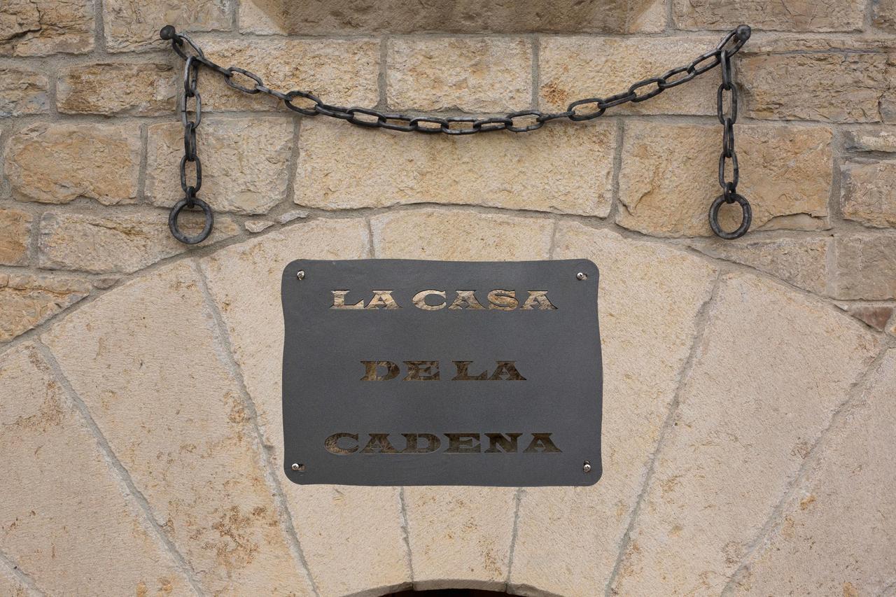 Casa De La Cadena Asiáin Exterior foto